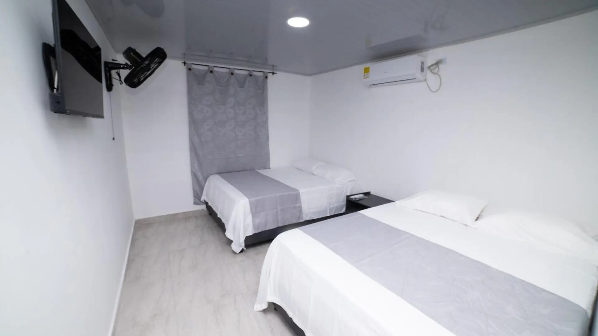 Hostel Hotel Santa Marta Tropical